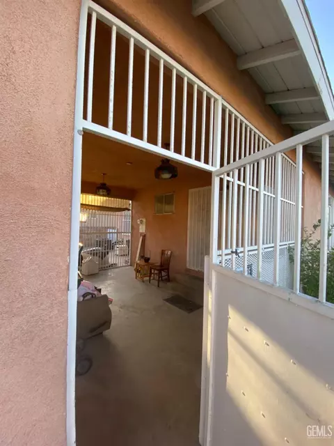 201 Trinity Ave, Bakersfield, CA 93307 photo 24