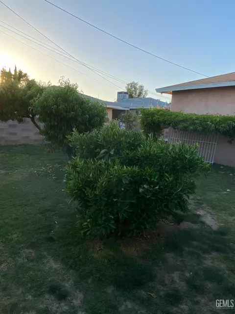 201 Trinity Ave, Bakersfield, CA 93307 photo 36