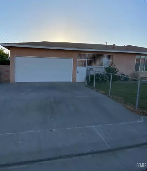 201 Trinity Ave, Bakersfield, CA 93307 photo 28