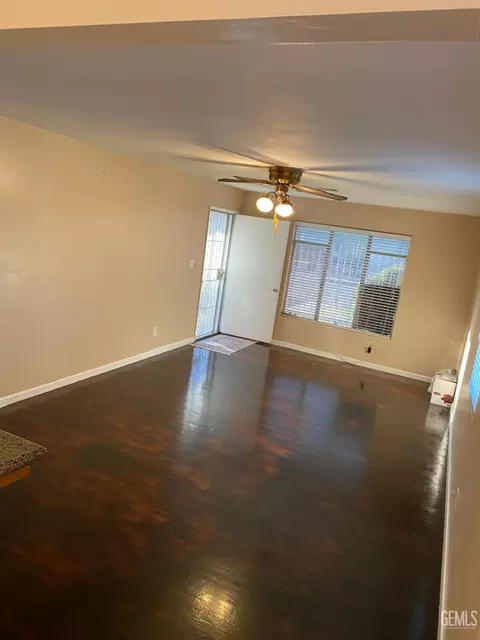 201 Trinity Ave, Bakersfield, CA 93307 photo 18