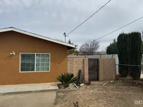 Exterior - 11183 Redwood Ave, Hesperia, CA 92345 photo 19 of 19