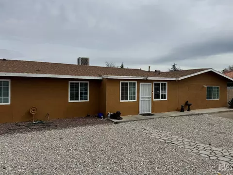 Exterior - 11183 Redwood Ave, Hesperia, CA 92345 photo 5 of 19