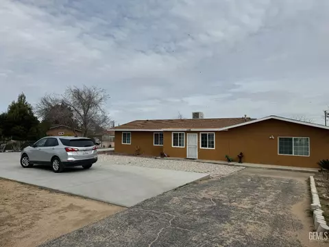 Exterior - 11183 Redwood Ave, Hesperia, CA 92345 photo 2 of 19