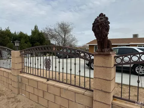 Exterior - 11183 Redwood Ave, Hesperia, CA 92345 photo 6 of 19