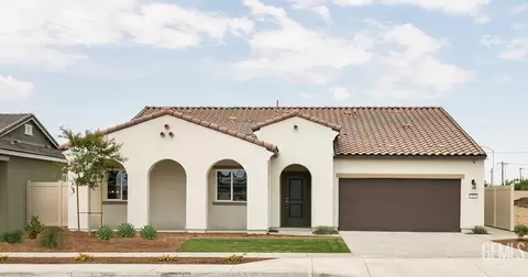 7307 Chetco River St, Bakersfield, CA 93311