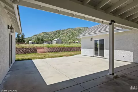 21251 Pegasus St, Tehachapi, CA 93561 photo 6