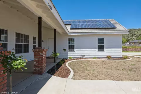 21251 Pegasus St, Tehachapi, CA 93561 photo 3