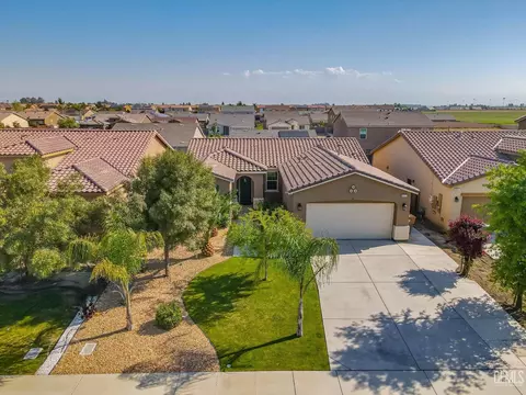 6007 Sapphire Peak Dr, Bakersfield, CA 93313 photo 1