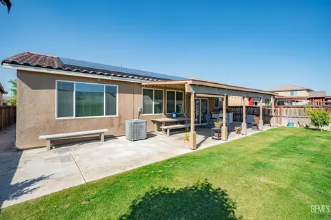 6007 Sapphire Peak Dr, Bakersfield, CA 93313 photo 4