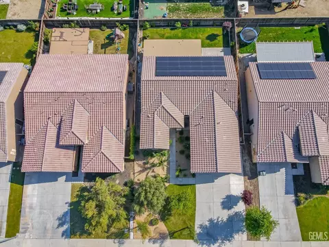 6007 Sapphire Peak Dr, Bakersfield, CA 93313 photo 26