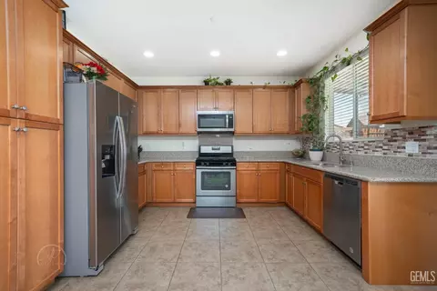 6007 Sapphire Peak Dr, Bakersfield, CA 93313 photo 10