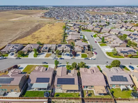 6007 Sapphire Peak Dr, Bakersfield, CA 93313 photo 28