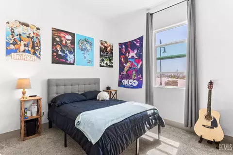 Bedroom - 3101 Little Cedar Way, Shafter, CA 93263 photo 9 of 10