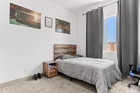 Bedroom - 3101 Little Cedar Way, Shafter, CA 93263 photo 7 of 10