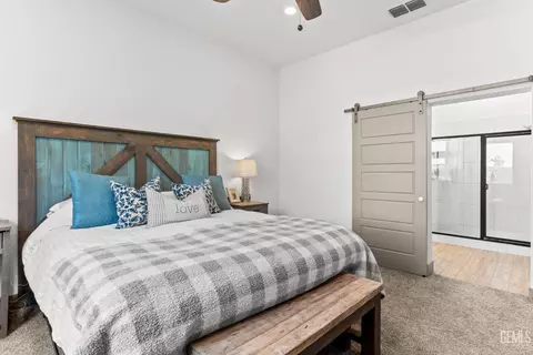 Bedroom - 3101 Little Cedar Way, Shafter, CA 93263 photo 4 of 10