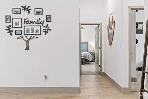 Entry Way - 3101 Little Cedar Way, Shafter, CA 93263 photo 6 of 6