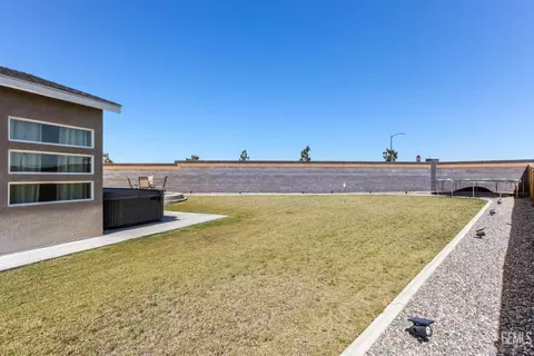 Exterior - 3101 Little Cedar Way, Shafter, CA 93263 photo 8 of 10