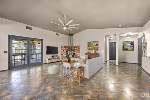 Other - 28270 Black Gold Way, Tehachapi, CA 93561 photo 2 of 10