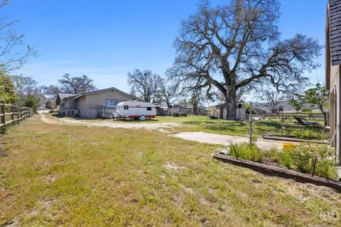 Exterior - 28270 Black Gold Way, Tehachapi, CA 93561 photo 10 of 10