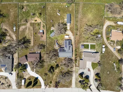 View/Area - 28270 Black Gold Way, Tehachapi, CA 93561 photo 1 of 4