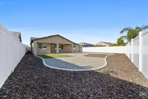 Exterior - 14101 Everton Ave, Bakersfield, CA 93311 photo 8 of 8