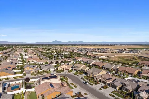 View/Area - 14101 Everton Ave, Bakersfield, CA 93311 photo 5 of 7