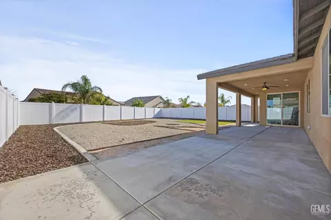 Exterior - 14101 Everton Ave, Bakersfield, CA 93311 photo 6 of 8
