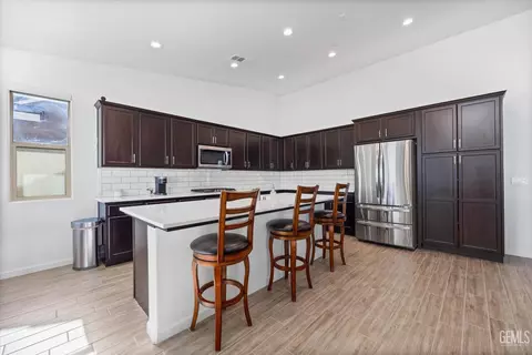 Kitchen - 14101 Everton Ave, Bakersfield, CA 93311 photo 1 of 7