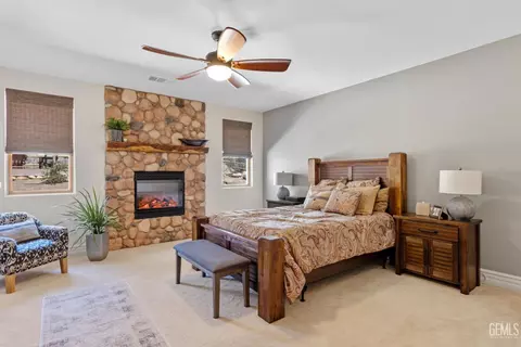 26100 Paramount Dr, Tehachapi, CA 93561 photo 22