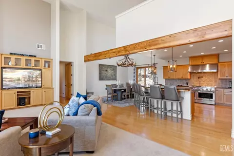 26100 Paramount Dr, Tehachapi, CA 93561 photo 10