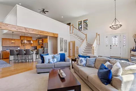 26100 Paramount Dr, Tehachapi, CA 93561 photo 7