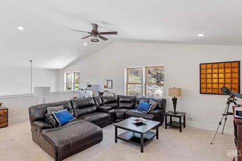 26100 Paramount Dr, Tehachapi, CA 93561 photo 30