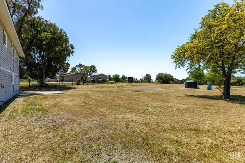 Exterior - 4785 E Farousse Way, Paso Robles, CA 93446 photo 7 of 9