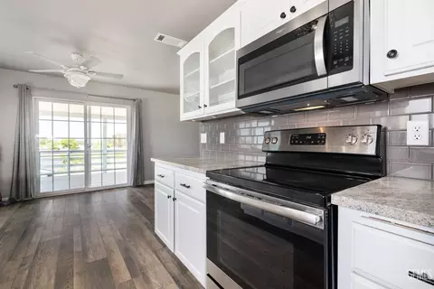 Kitchen - 4785 E Farousse Way, Paso Robles, CA 93446 photo 3 of 3