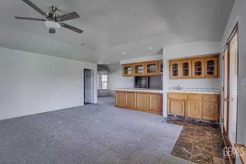 22104 Gold St, Tehachapi, CA 93561 photo 12
