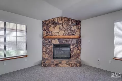 22104 Gold St, Tehachapi, CA 93561 photo 11