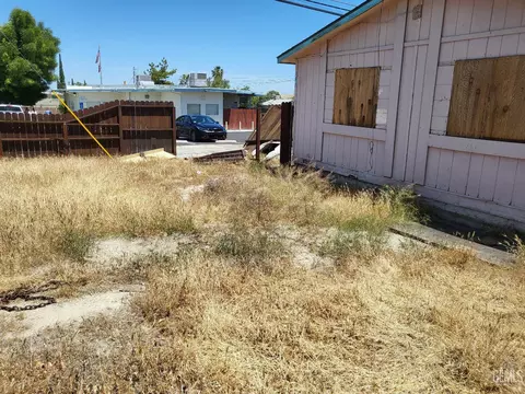 108 2nd St, Taft, CA 93268 photo 17