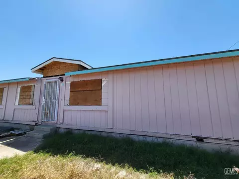 108 2nd St, Taft, CA 93268 photo 2