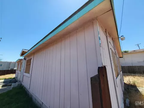 108 2nd St, Taft, CA 93268 photo 7