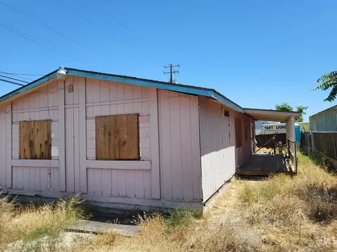 108 2nd St, Taft, CA 93268 photo 16