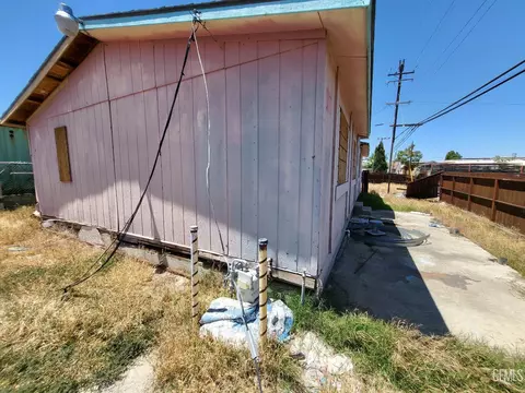 108 2nd St, Taft, CA 93268 photo 8