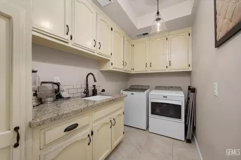 9612 Split Oak Ct, Bakersfield, CA 93311 photo 14
