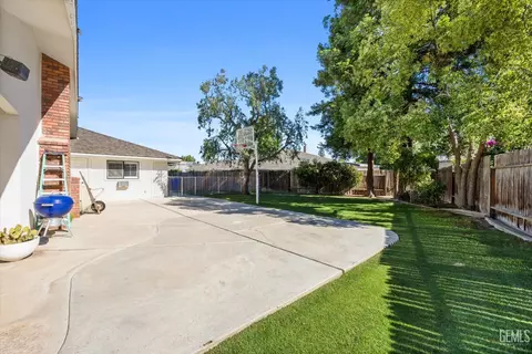 9612 Split Oak Ct, Bakersfield, CA 93311 photo 33