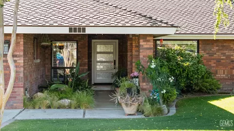 9612 Split Oak Ct, Bakersfield, CA 93311 photo 2