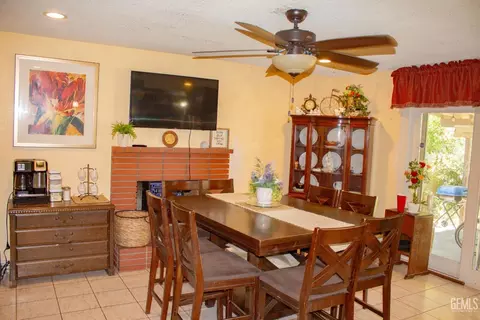 Dining - 609 Griffith Ave, Wasco, CA 93280 photo 2 of 3