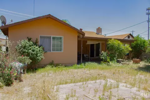 Exterior - 609 Griffith Ave, Wasco, CA 93280 photo 3 of 3