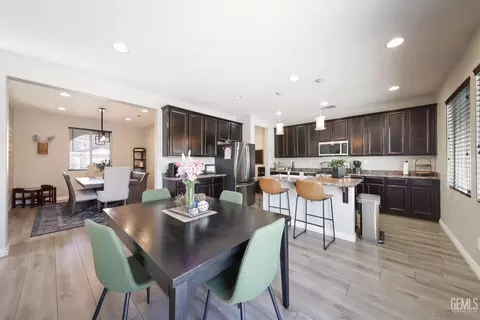 Dining - 15736 Cusano Pl, Bakersfield, CA 93314 photo 2 of 2