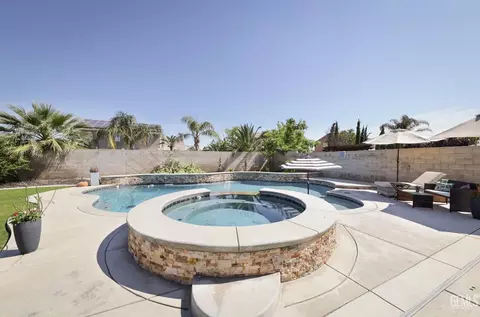Exterior - 15736 Cusano Pl, Bakersfield, CA 93314 photo 7 of 9