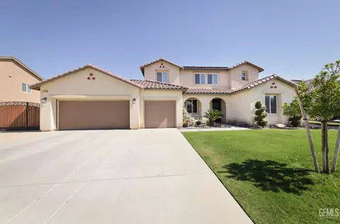 Exterior - 15736 Cusano Pl, Bakersfield, CA 93314 photo 2 of 9