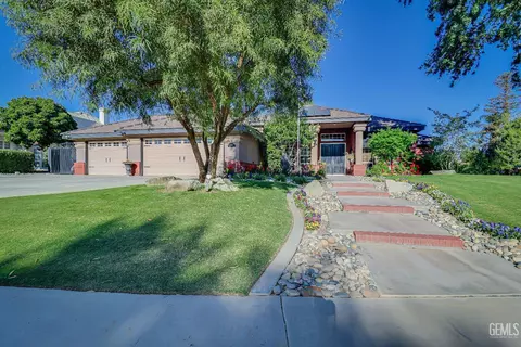 2212 Black Creek Ave, Bakersfield, CA 93312